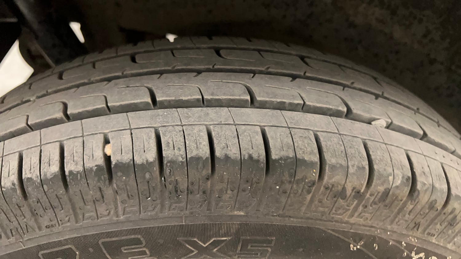 Used 2018 Maruti Suzuki Wagon R LXI CNG (O) Cng Manual tyres RIGHT REAR TYRE TREAD VIEW