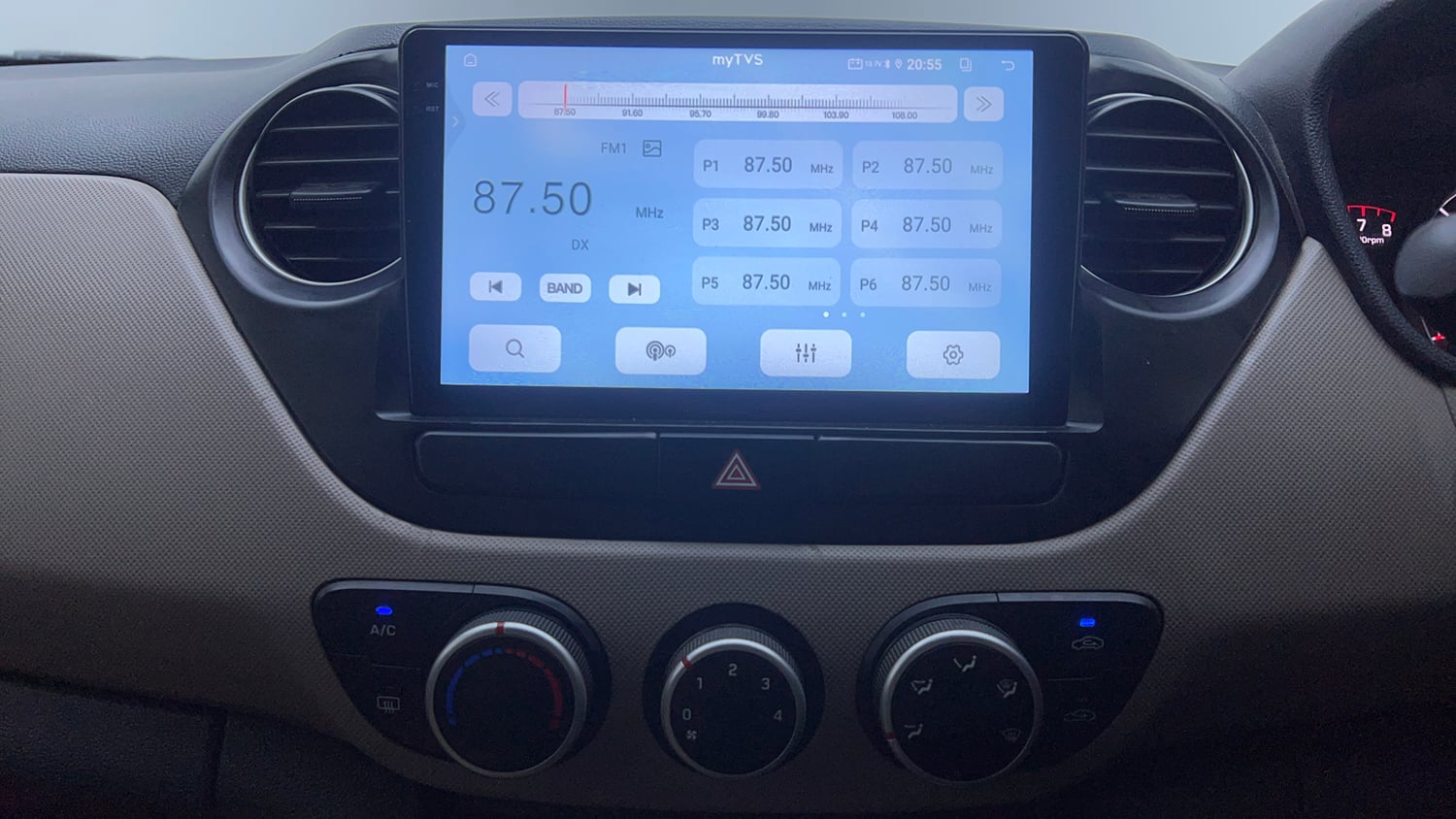 Used 2015 Hyundai Grand i10 Asta 1.2 Kappa VTVT Petrol Manual interior MUSIC SYSTEM & AC CONTROL VIEW