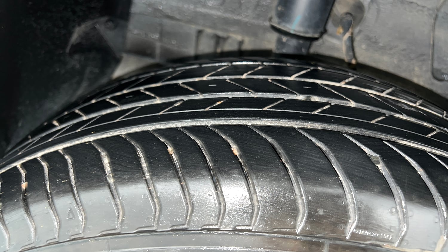 Used 2026 Tata Nexon Fearless + A PS DCA DK 1.2 Petrol Automatic tyres RIGHT REAR TYRE TREAD VIEW