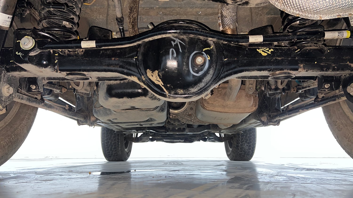 Used 2024 Mahindra Thar LX Hard Top Diesel MT 4WD Diesel Manual extra REAR UNDERBODY VIEW (TAKEN FROM REAR)