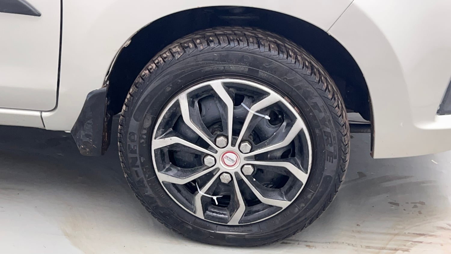 Used 2017 Maruti Suzuki Alto K10 VXi (O) Petrol Manual tyres RIGHT FRONT TYRE RIM VIEW