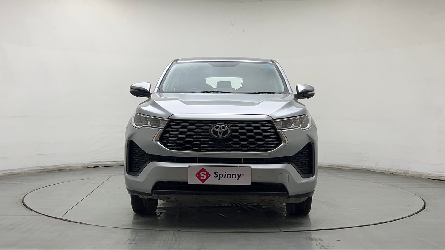 Used 2023 Toyota Innova Hycross VX Hybrid 7 STR Hybrid Automatic exterior FRONT VIEW