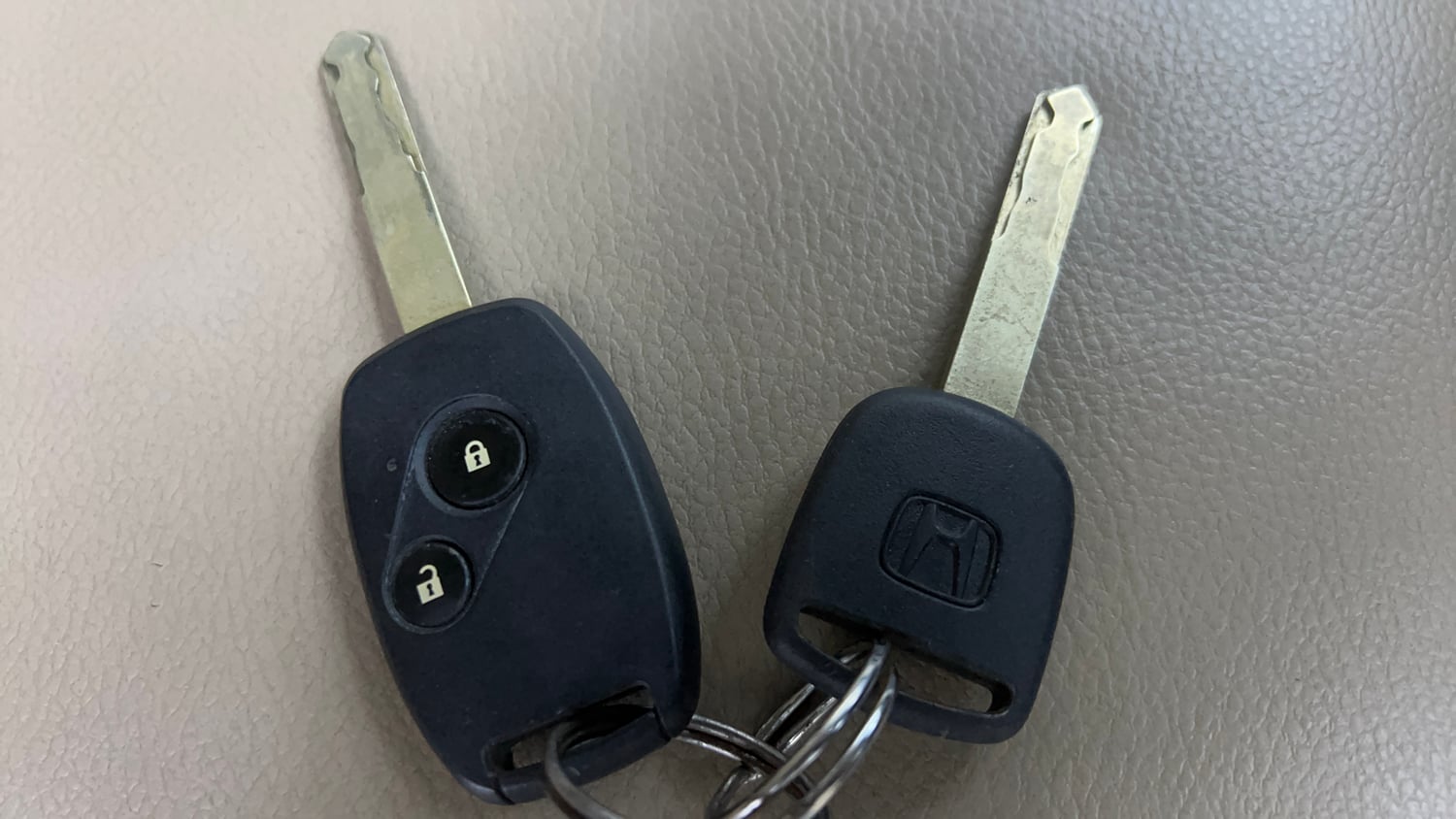Used 2016 Honda Brio S MT Petrol Manual extra CAR KEY VIEW