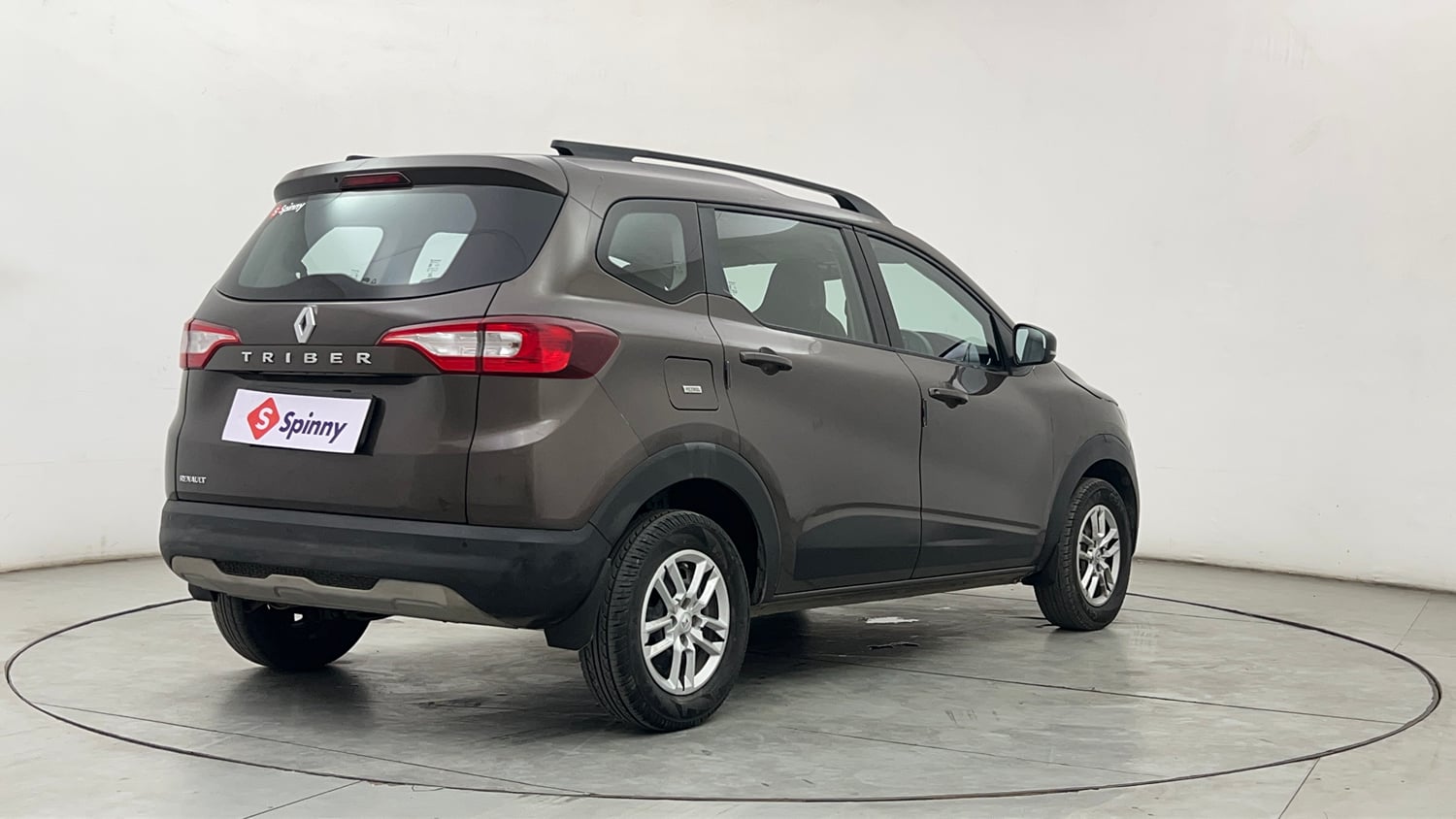 Used 2023 Renault Triber RXT EASY-R AMT Petrol Automatic exterior RIGHT REAR CORNER VIEW