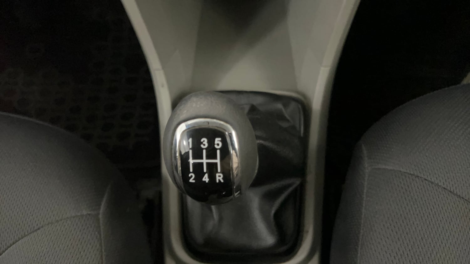 Used 2019 Tata Tiago Revotron XZ Plus Petrol Manual interior GEAR  KNOB VIEW