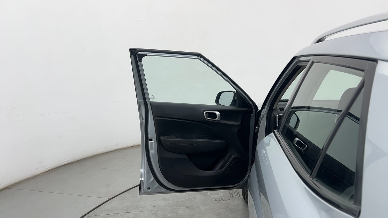 Used 2019 Hyundai Venue SX Plus 1.0 Turbo DCT Petrol Automatic interior LEFT FRONT DOOR OPEN VIEW