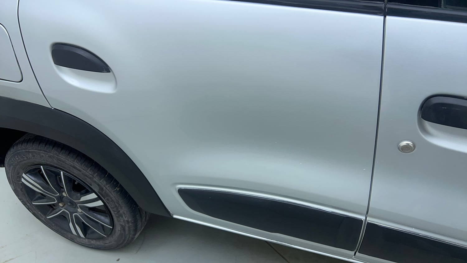 Used 2024 Renault Kwid CLIMBER AMT Petrol Automatic dents MINOR SCRATCH