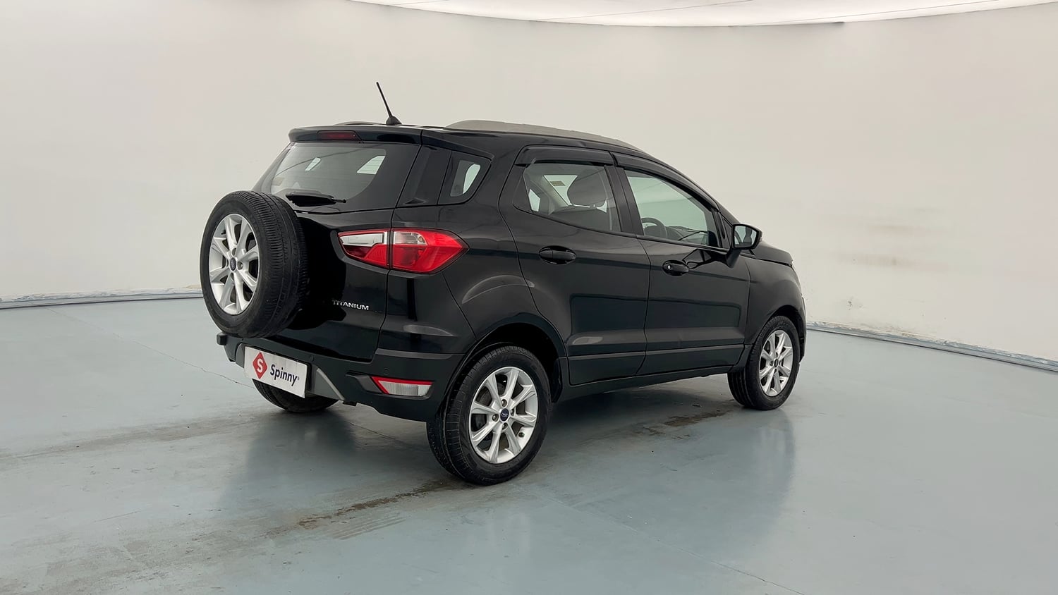 Used 2018 Ford EcoSport Titanium 1.5L TDCi Diesel Manual exterior RIGHT REAR CORNER VIEW
