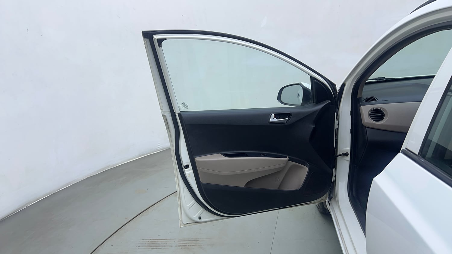 Used 2016 Hyundai Grand i10 Asta AT 1.2 Kappa VTVT Petrol Automatic interior LEFT FRONT DOOR OPEN VIEW
