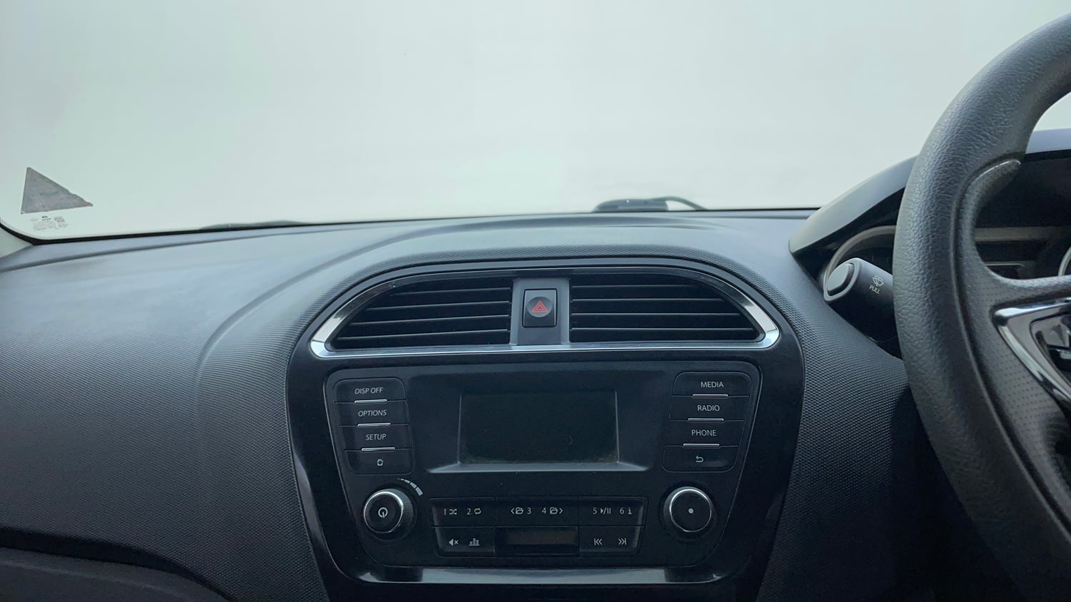 Used 2018 Tata Tigor Revotron XZA Petrol Automatic top_features Integrated (in-dash) music system