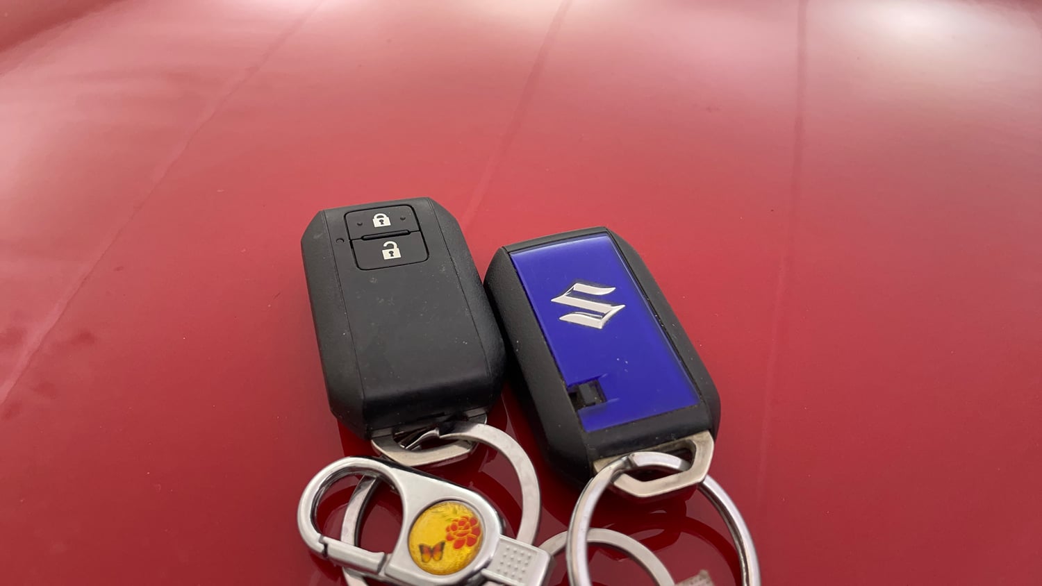 Used 2024 Maruti Suzuki Brezza ZXi S-CNG Dual Tone Cng Manual extra CAR KEY VIEW