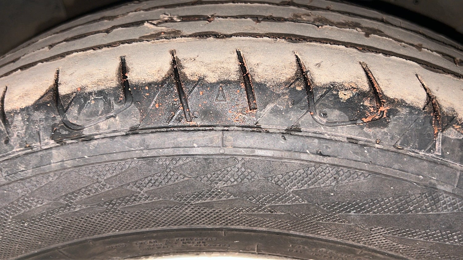 Used 2017 Hyundai Creta SX Plus 1.6 AT Petrol Petrol Automatic tyres LEFT FRONT TYRE TREAD VIEW