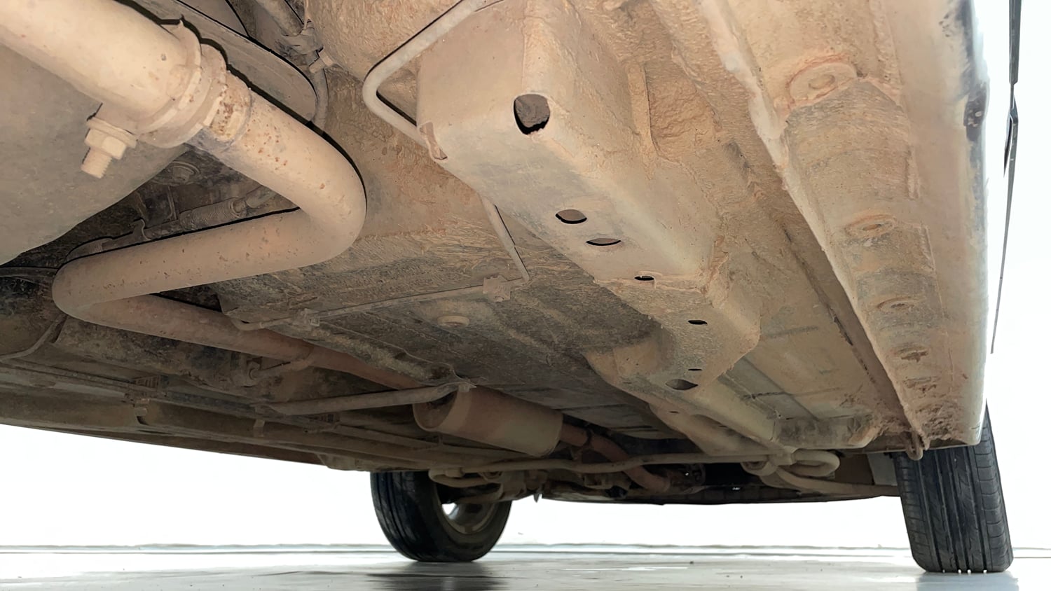 Used 2018 Tata Tigor Revotron XZA Petrol Automatic extra REAR RIGHT UNDERBODY VIEW