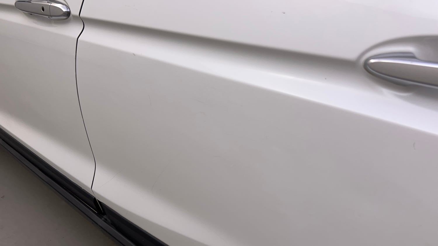Used 2021 Honda WR-V VX MT Petrol Petrol Manual dents MINOR DENT