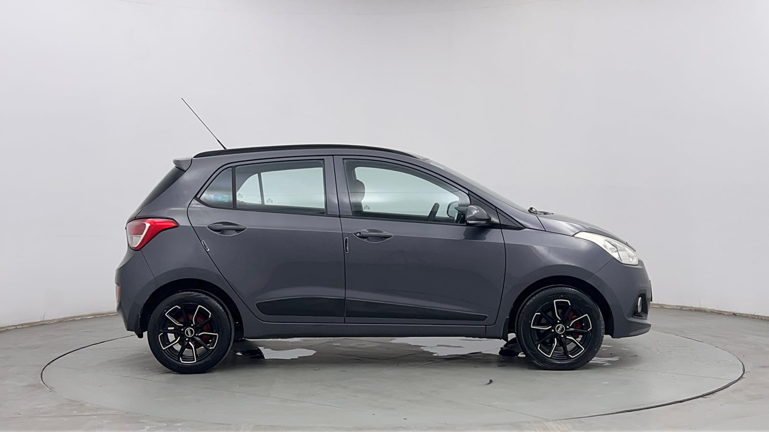 Used 2015 Hyundai Grand i10 Sportz 1.2 Kappa VTVT Petrol Manual exterior RIGHT SIDE VIEW