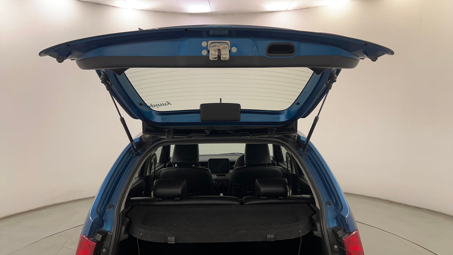 Used 2018 Maruti Suzuki Ignis Zeta 1.2 AMT Petrol Automatic interior DICKY DOOR OPEN VIEW