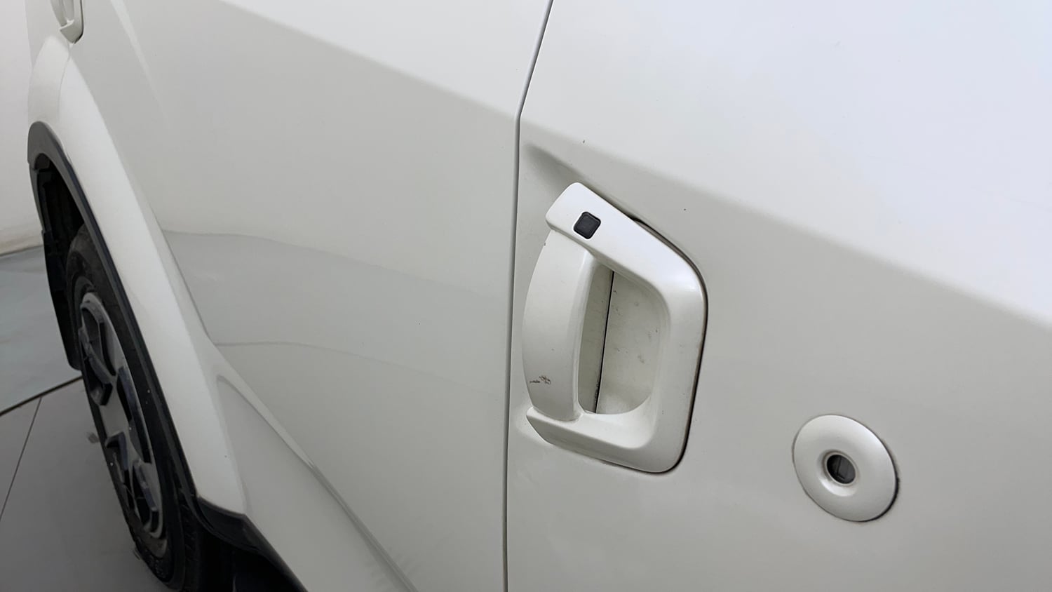 Used 2018 Mahindra XUV500 W7 Diesel Manual dents MINOR SCRATCH