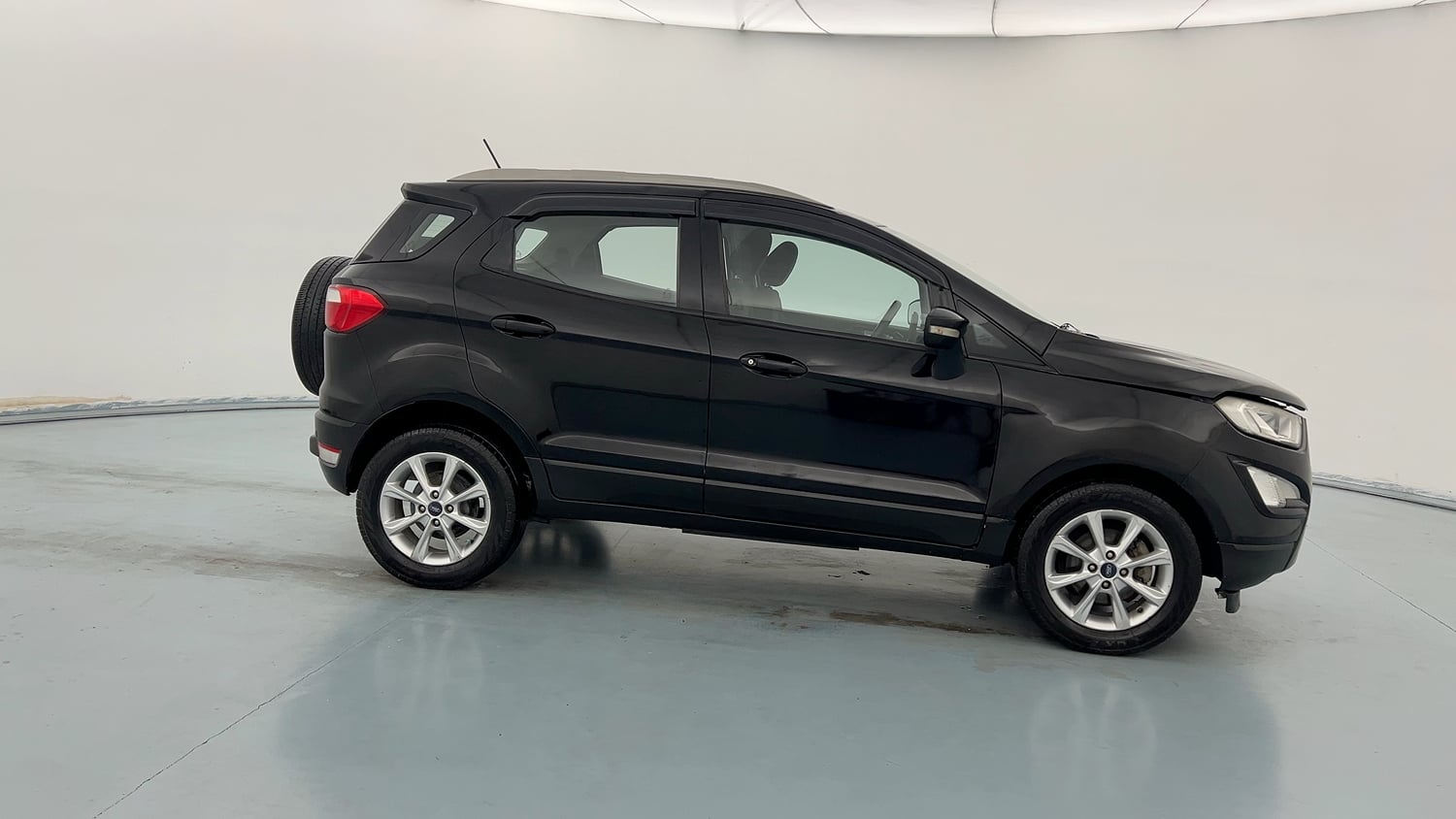 Used 2018 Ford EcoSport Titanium 1.5L TDCi Diesel Manual exterior RIGHT SIDE VIEW