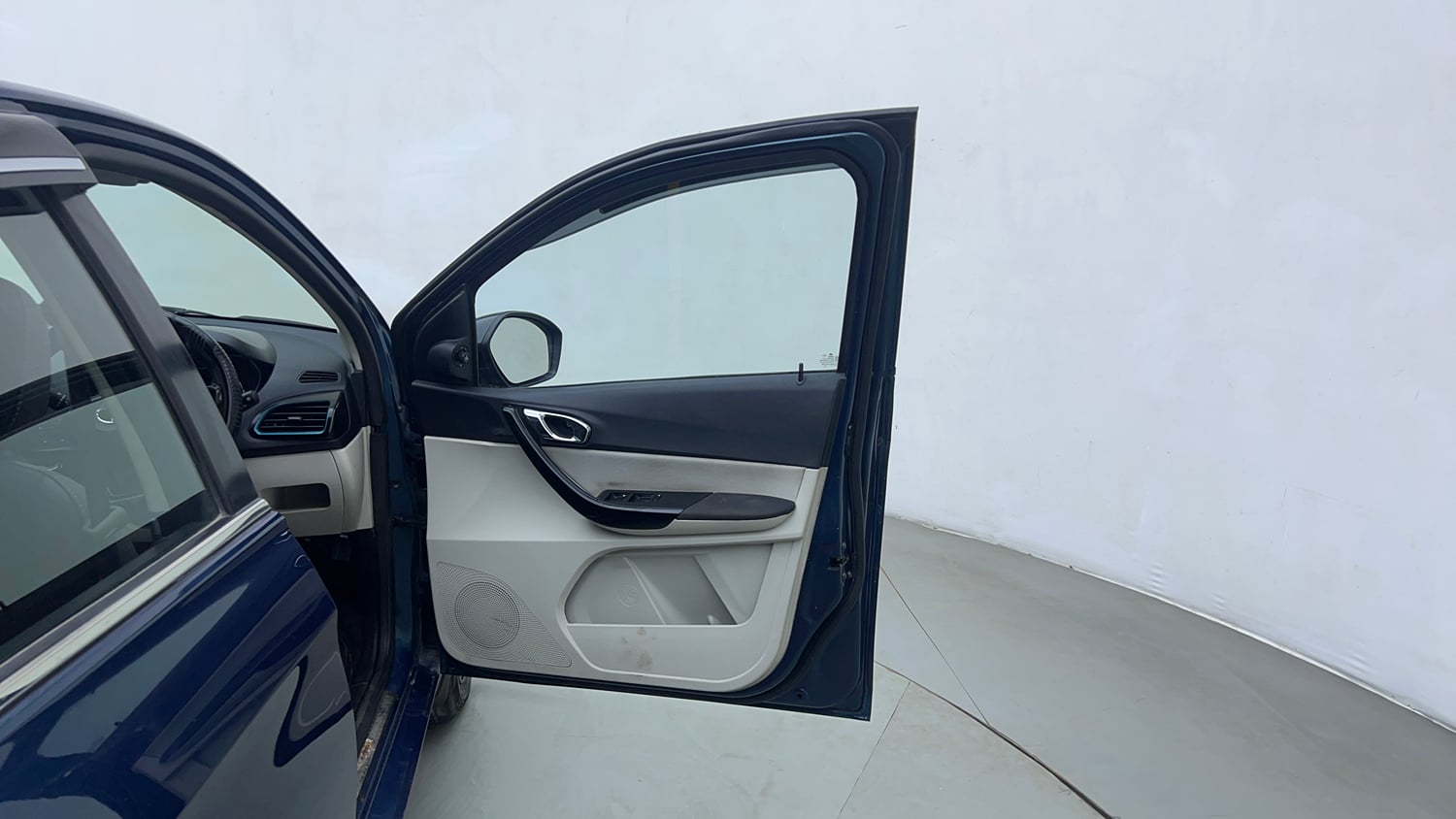 Used 2022 Tata Tigor EV XZ Plus Electric Automatic interior RIGHT FRONT DOOR OPEN VIEW