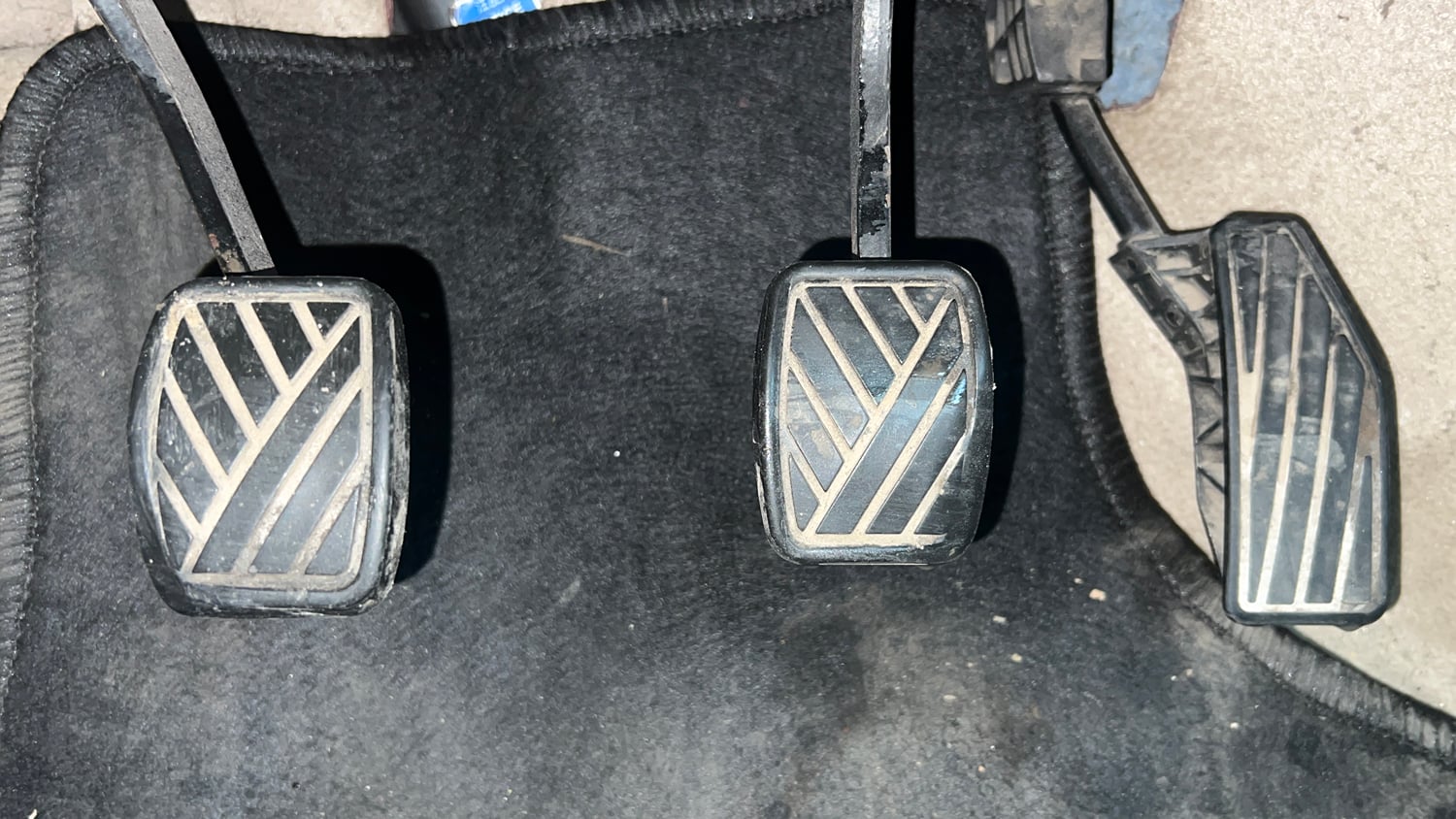 Used 2017 Maruti Suzuki Dzire VXi Petrol Manual interior PEDALS VIEW