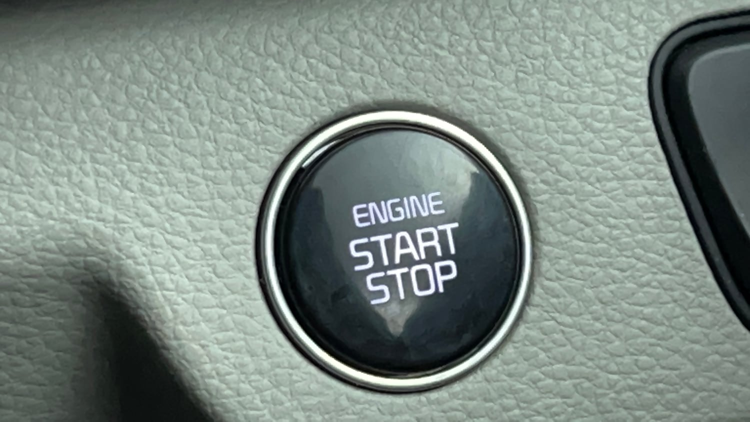 Used 2020 Kia Seltos HTX Plus 1.5 Diesel Diesel Manual top_features Keyless start