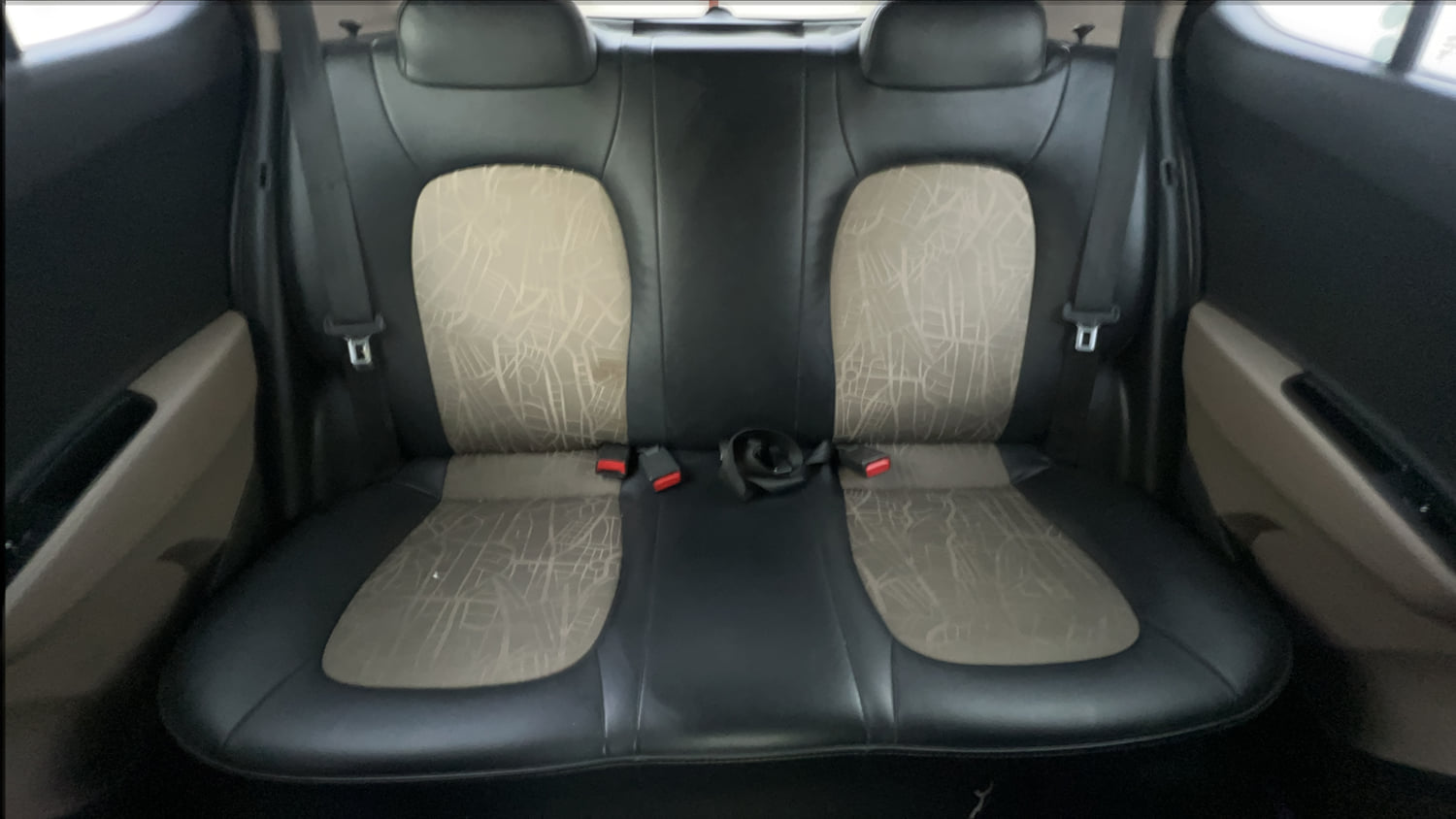 Used 2018 Hyundai Grand i10 Magna 1.2 Kappa VTVT Petrol Manual interior REAR SEAT CONDITION VIEW