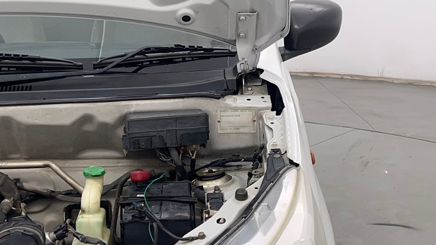 Used 2017 Maruti Suzuki Alto K10 VXi Petrol Manual engine ENGINE LEFT SIDE HINGE & APRON VIEW