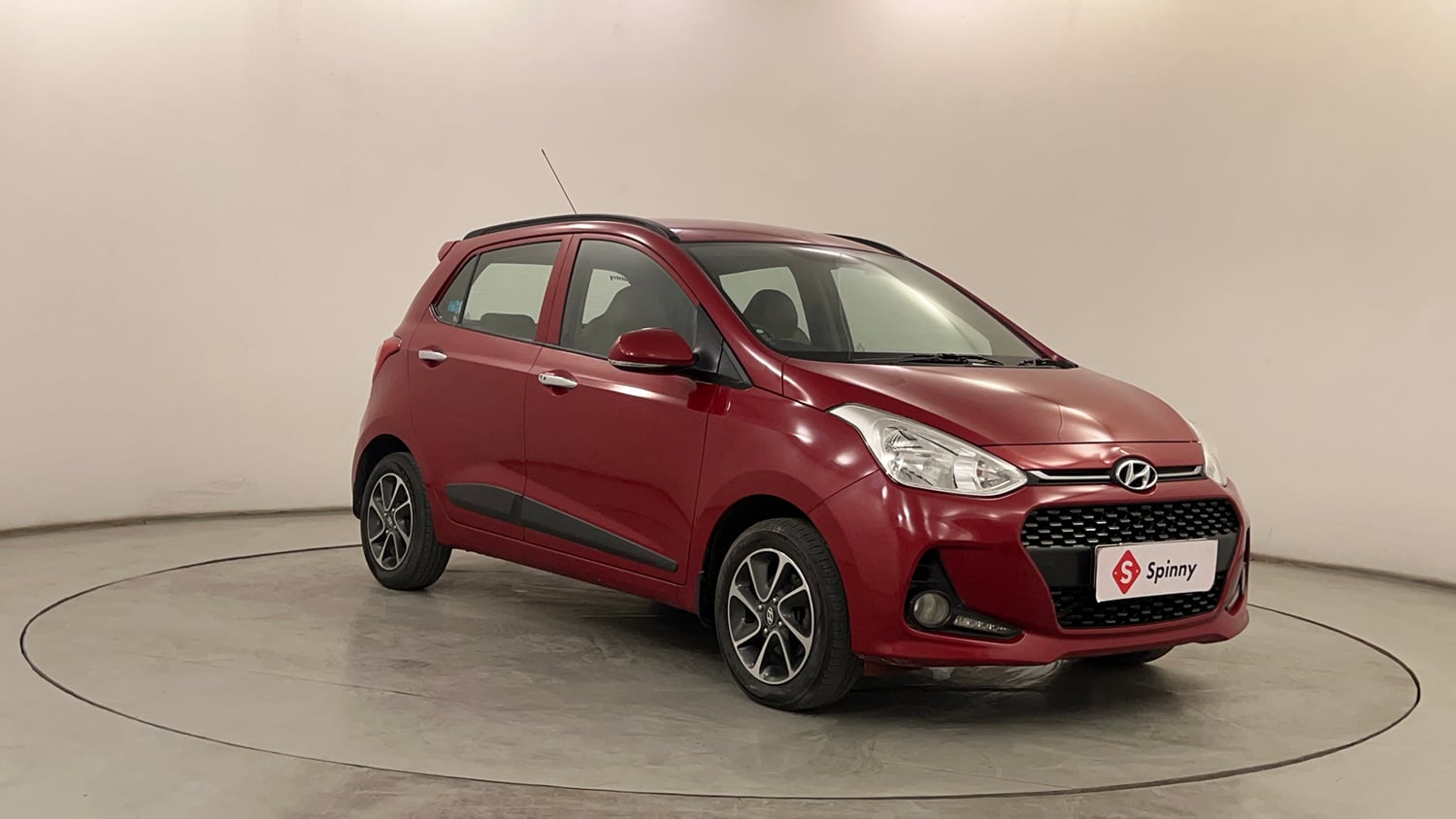 Used 2018 Hyundai Grand i10 Asta 1.2 Kappa VTVT Petrol Manual exterior RIGHT FRONT CORNER VIEW