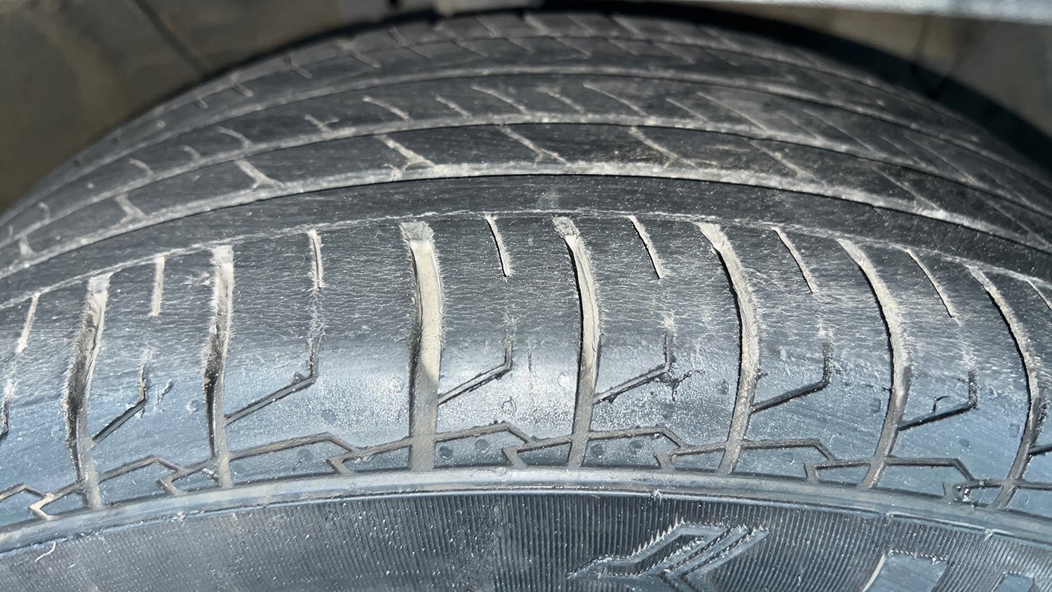 Used 2022 Hyundai Creta SX 1.5 Petrol Executive Petrol Manual tyres RIGHT FRONT TYRE TREAD VIEW