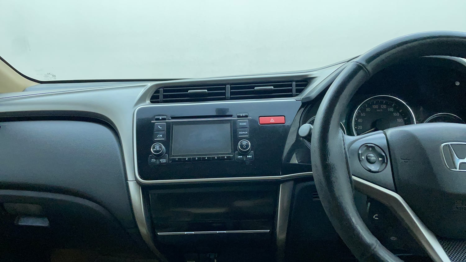 Used 2014 Honda City V Petrol Manual interior MUSIC SYSTEM & AC CONTROL VIEW