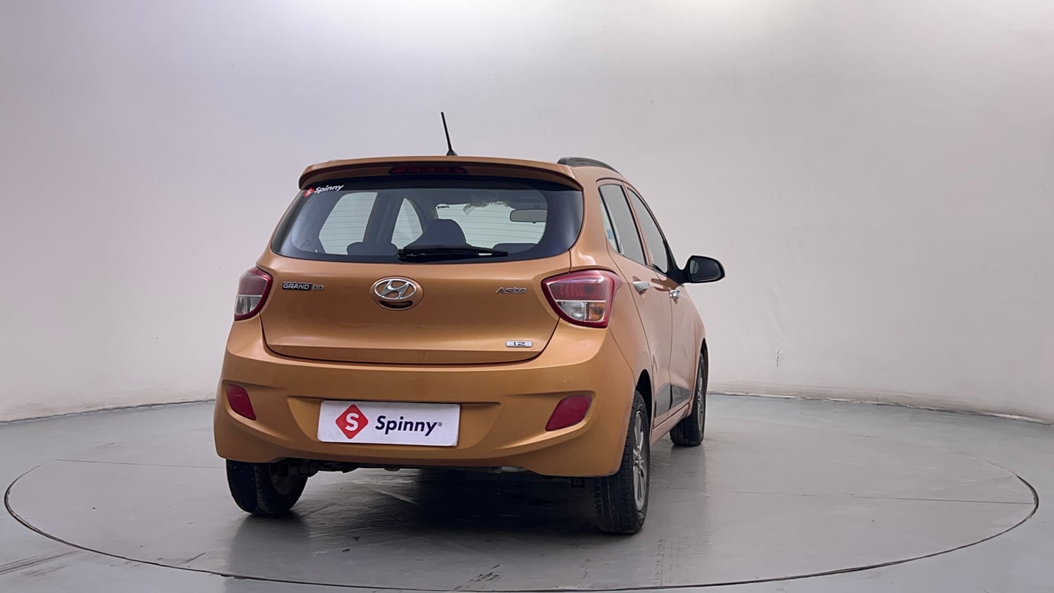 Used 2013 Hyundai Grand i10 Asta 1.2 Kappa VTVT Petrol Manual exterior RIGHT REAR CORNER VIEW