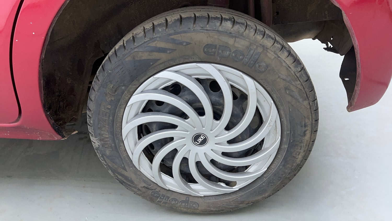 Used 2016 Datsun GO T Petrol Manual tyres LEFT REAR TYRE RIM VIEW
