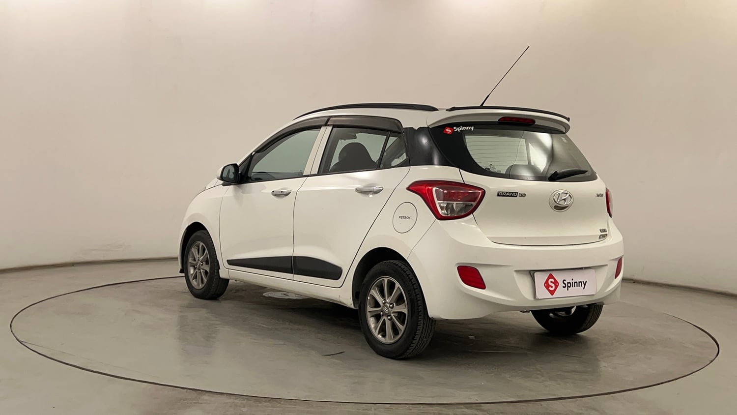 Used 2015 Hyundai Grand i10 Asta 1.2 Kappa VTVT Petrol Manual exterior LEFT REAR CORNER VIEW