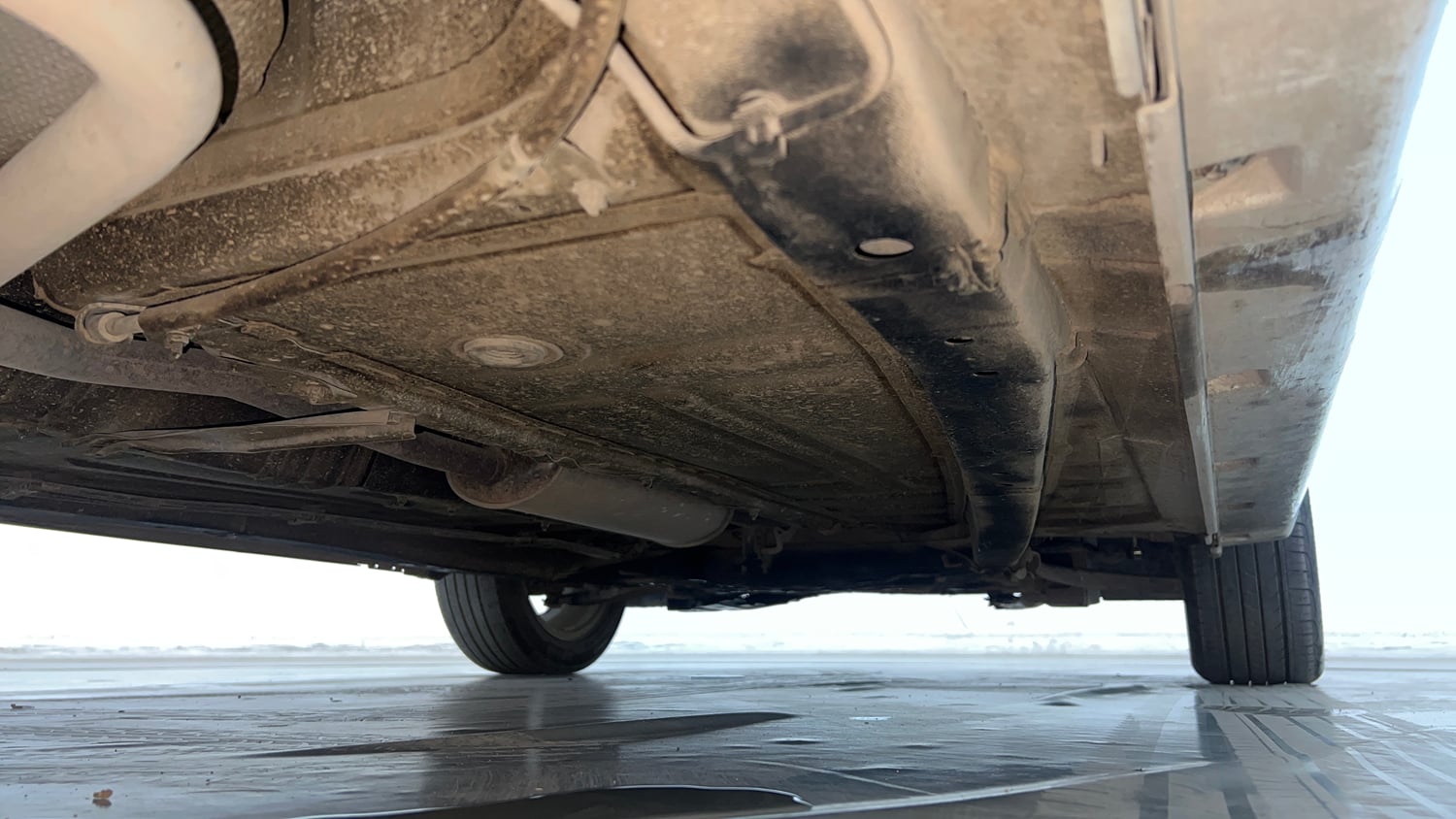 Used 2020 Maruti Suzuki Baleno Zeta Petrol Manual extra REAR RIGHT UNDERBODY VIEW