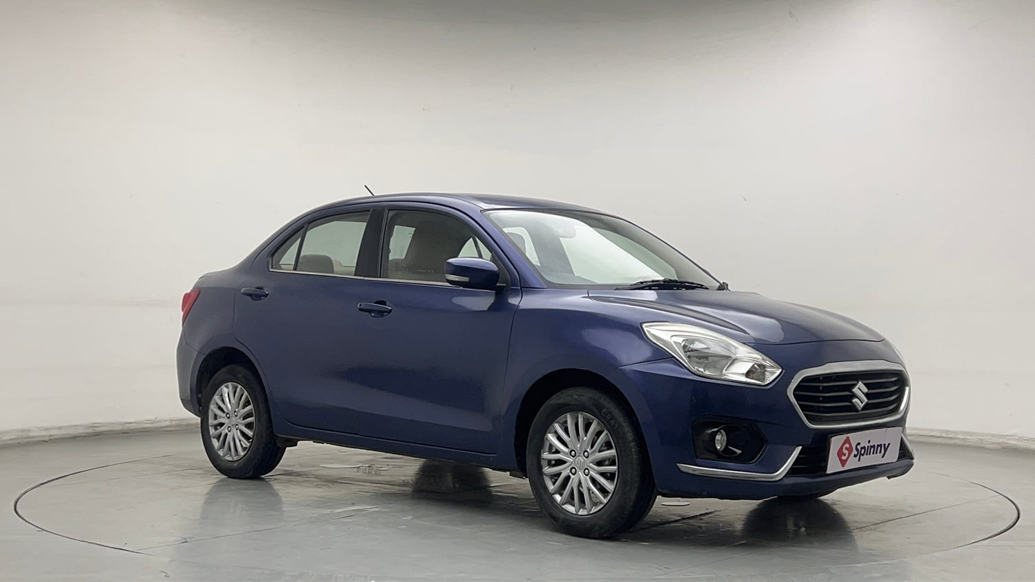 Used 2017 Maruti Suzuki Dzire ZXi AMT Petrol Automatic exterior RIGHT FRONT CORNER VIEW
