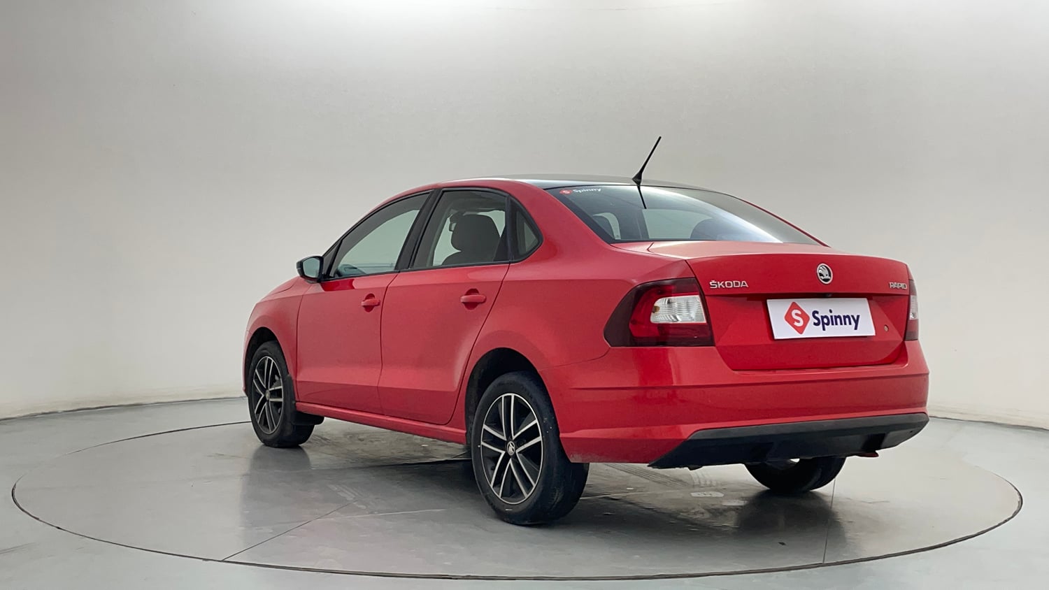 Used 2018 Skoda Rapid Style 1.6 MPI AT Petrol Automatic exterior LEFT REAR CORNER VIEW