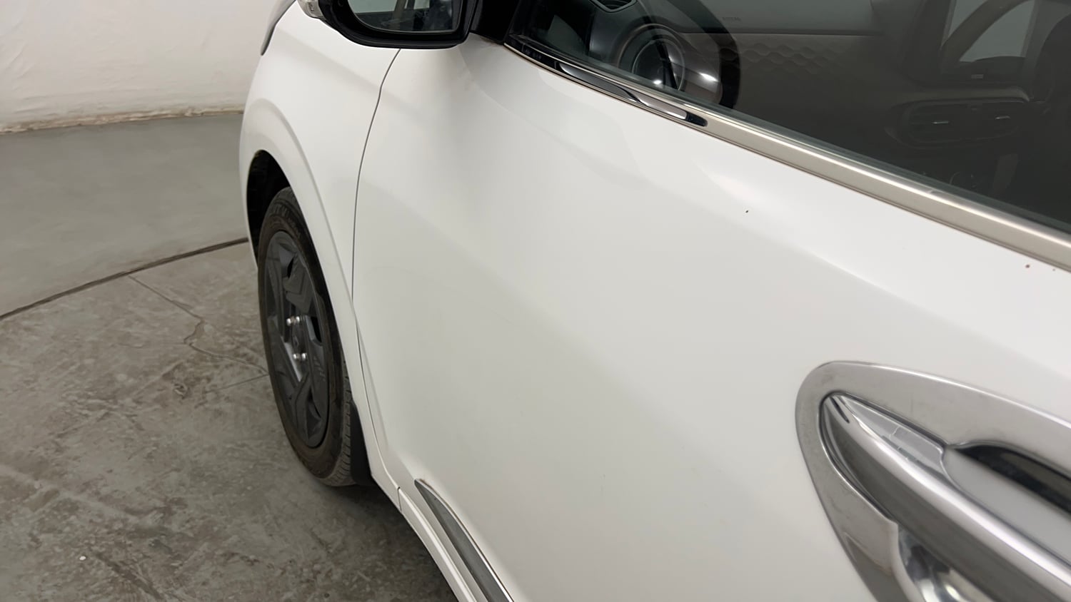 Used 2022 Hyundai Aura S 1.2 AMT Petrol Petrol Automatic dents MINOR SCRATCH