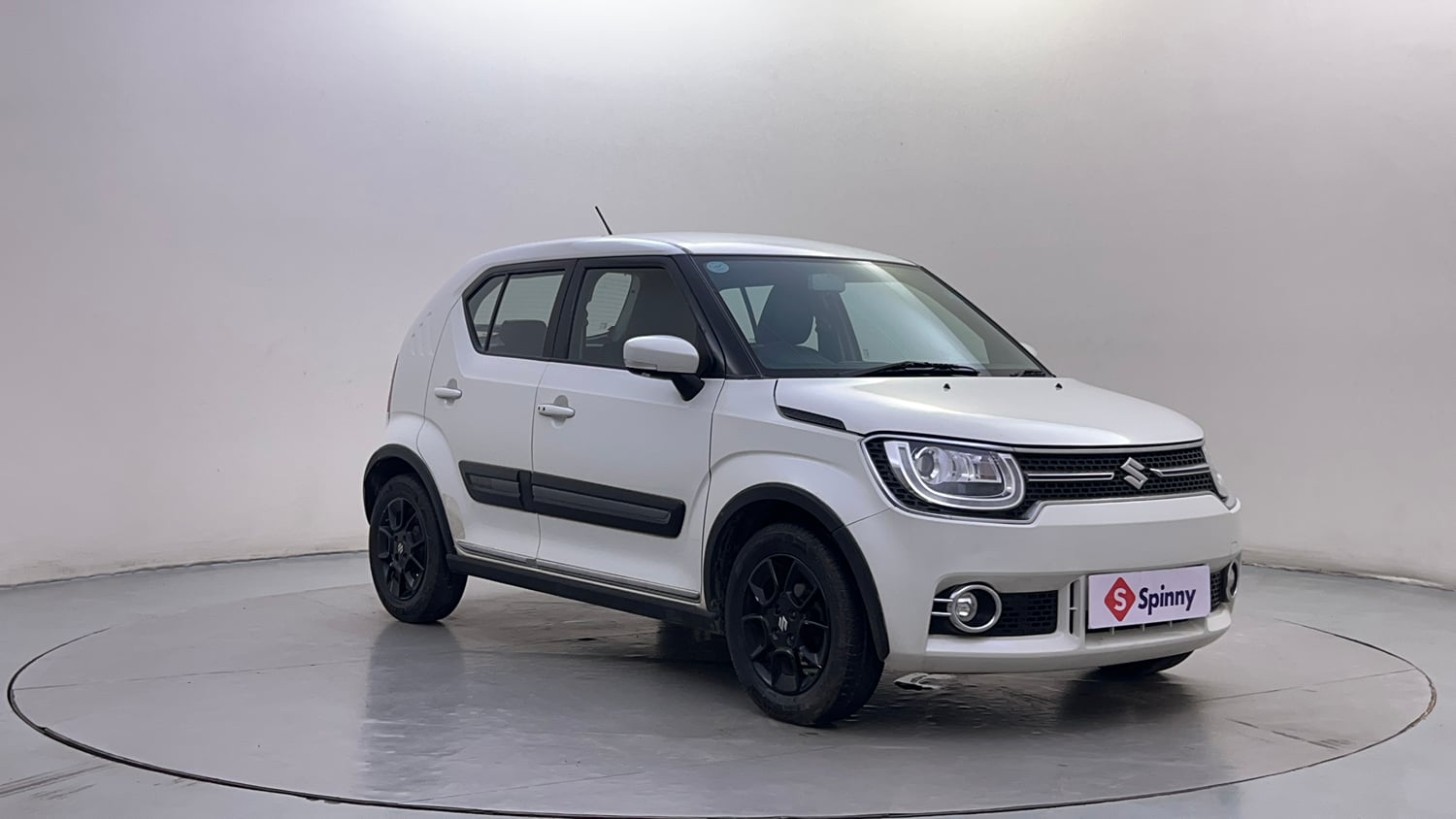 Used 2018 Maruti Suzuki Ignis Alpha 1.2 AMT Petrol Automatic exterior RIGHT FRONT CORNER VIEW