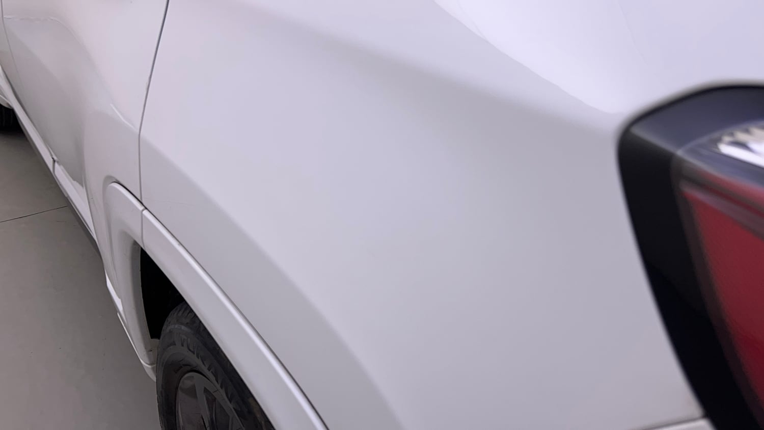 Used 2022 Jeep Compass 5th Anniversary Edition 1.4 Petrol DCT Petrol Automatic dents MINOR SCRATCH