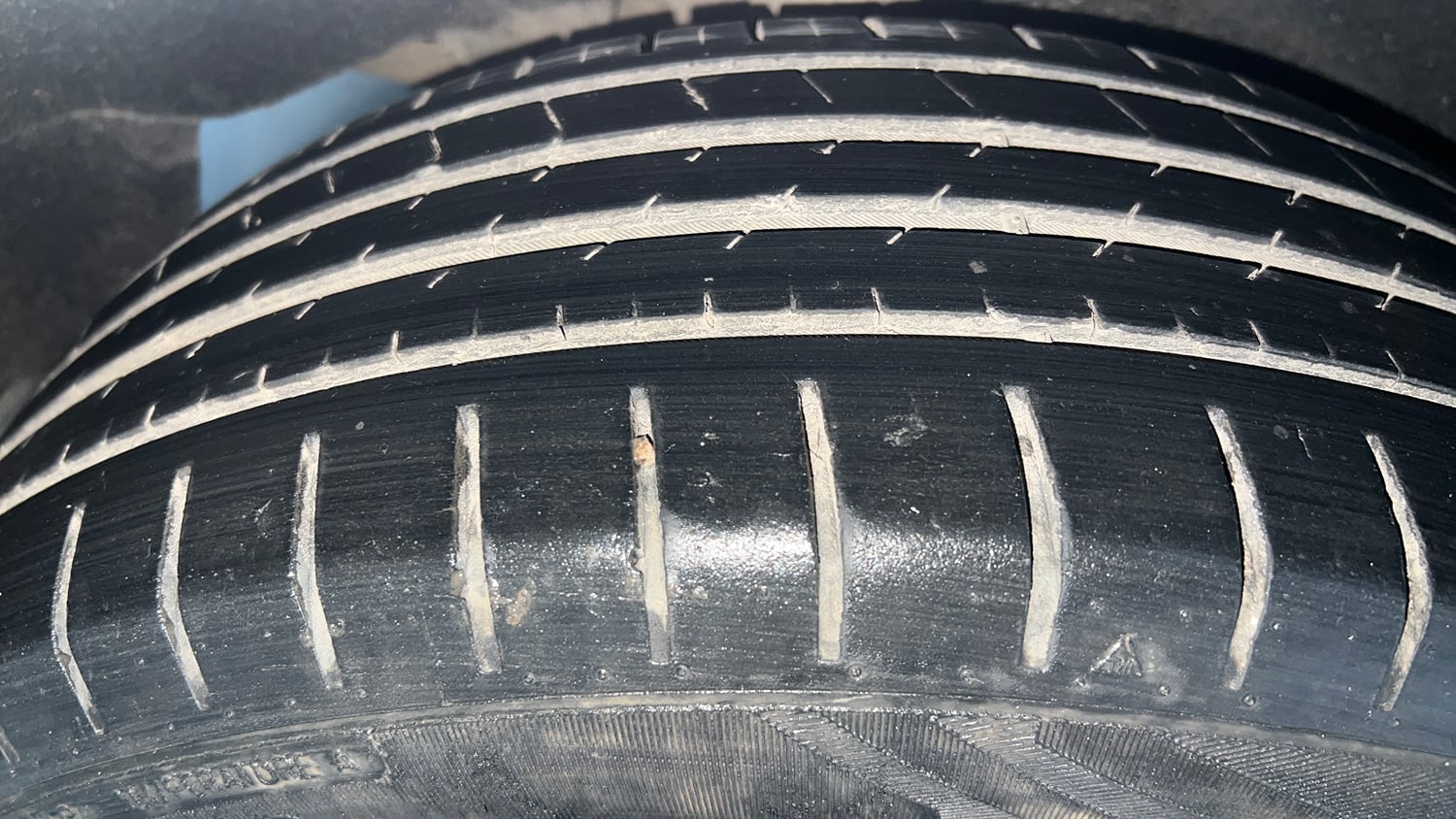 Used 2020 Maruti Suzuki Baleno Zeta Petrol Manual tyres RIGHT REAR TYRE TREAD VIEW
