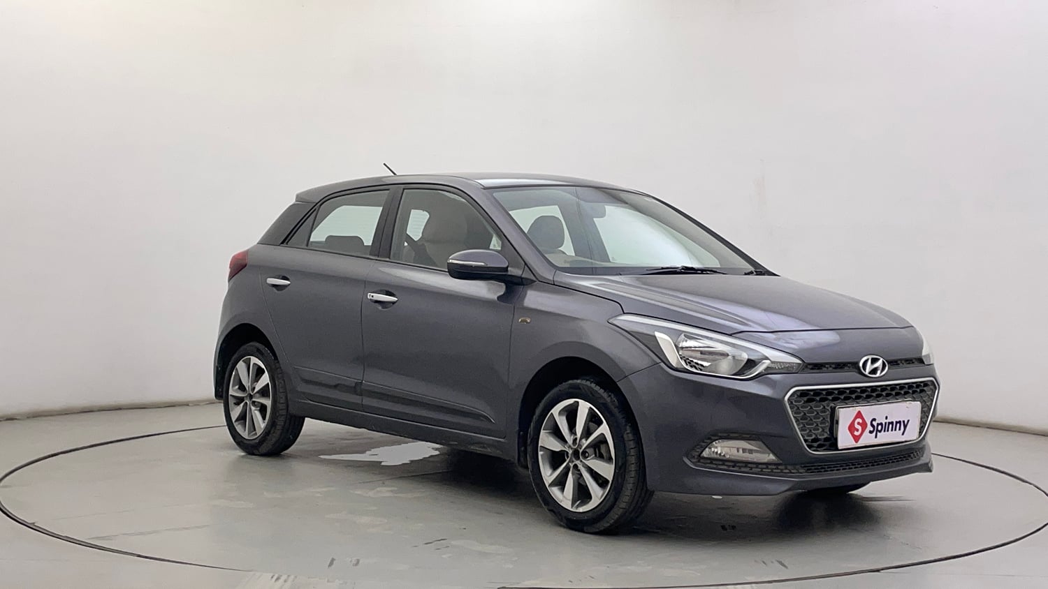 Used 2016 Hyundai Elite i20 Asta 1.2 Petrol Manual exterior RIGHT FRONT CORNER VIEW