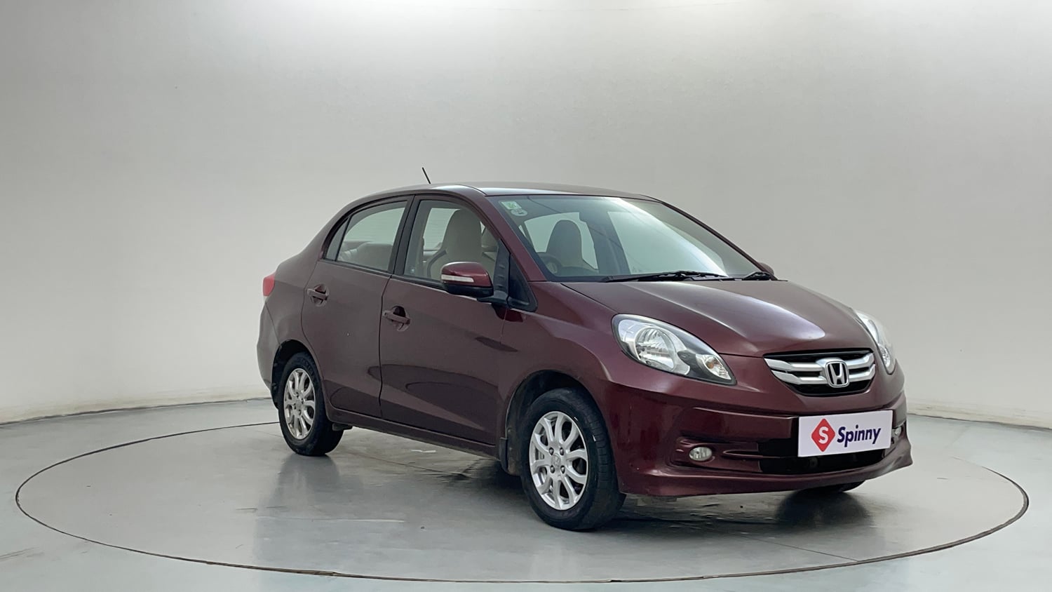 Used 2013 Honda Amaze 1.2 VX i-VTEC Petrol Manual exterior RIGHT FRONT CORNER VIEW