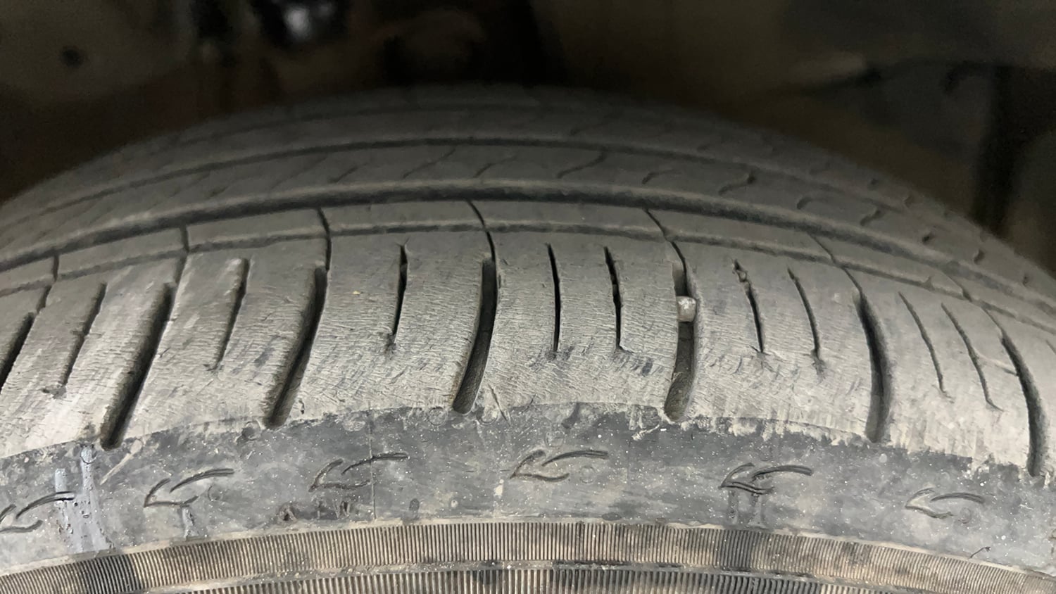 Used 2022 Honda City V CVT Petrol Petrol Automatic tyres RIGHT FRONT TYRE TREAD VIEW