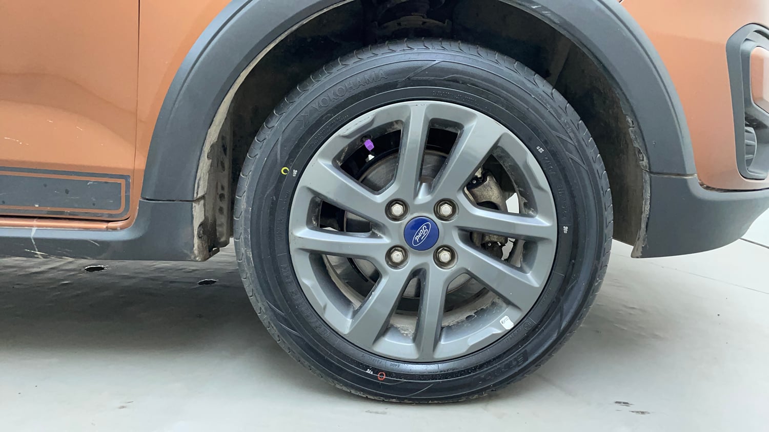 Used 2021 Ford Freestyle Titanium 1.2 Ti-VCT Petrol Manual tyres RIGHT FRONT TYRE RIM VIEW