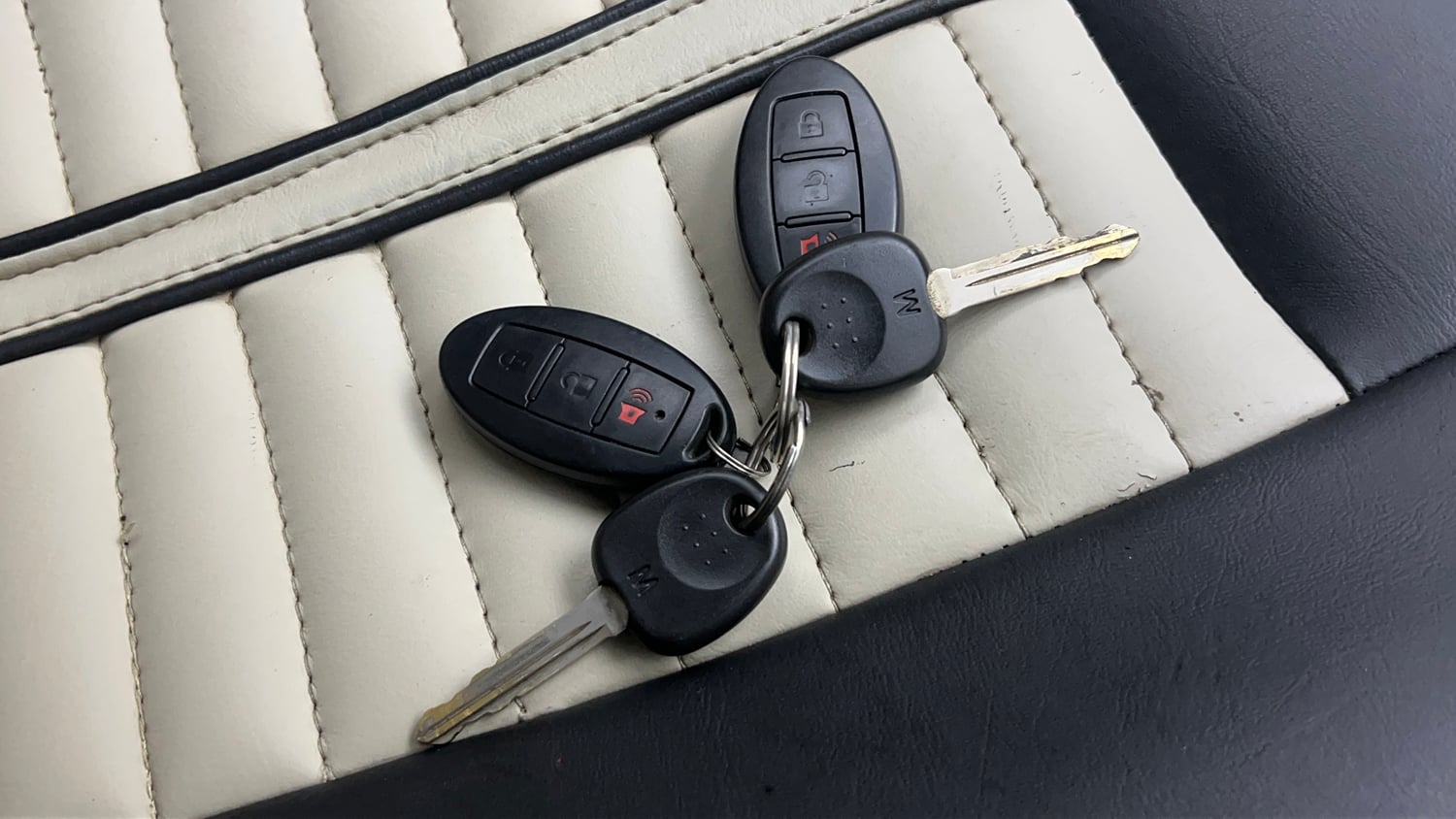 Used 2020 Hyundai Santro Magna Petrol Manual extra CAR KEY VIEW