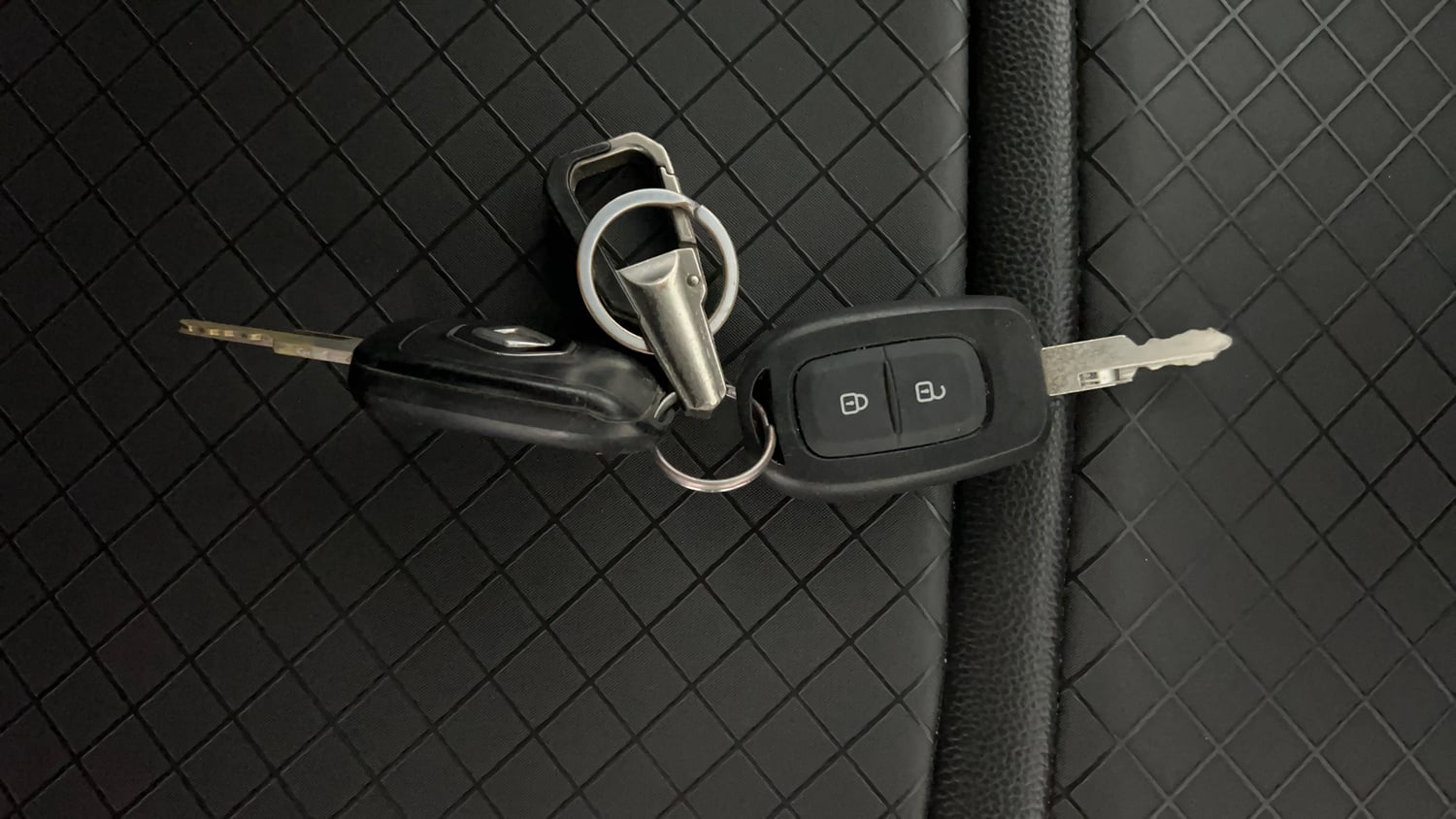 Used 2022 Renault Kwid CLIMBER 1.0 (O) Petrol Manual extra CAR KEY VIEW