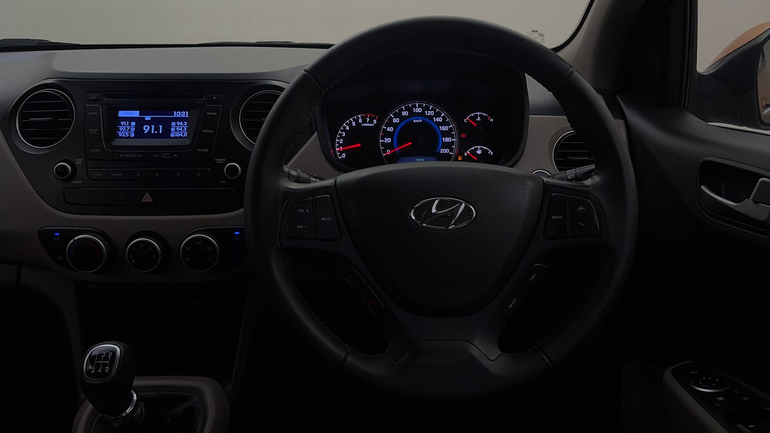 Used 2013 Hyundai Grand i10 Asta 1.2 Kappa VTVT Petrol Manual top_features Steering mounted controls