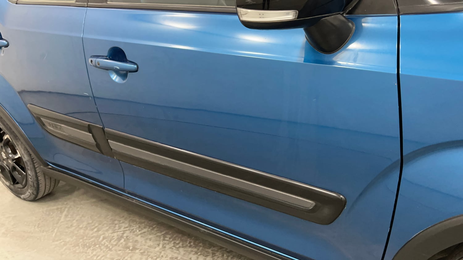 Used 2018 Maruti Suzuki Ignis Zeta 1.2 AMT Petrol Automatic dents MINOR SCRATCH