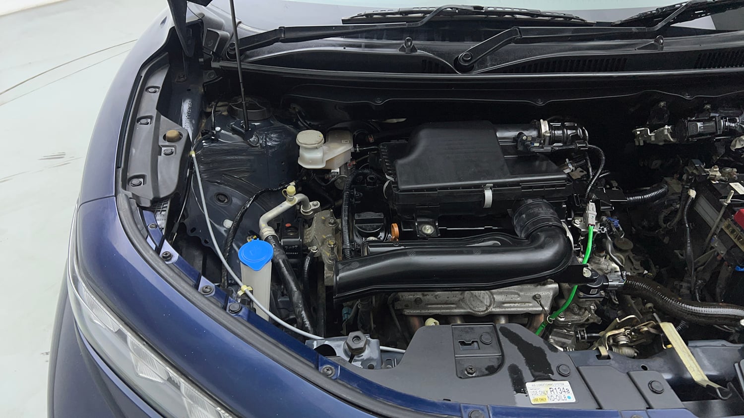 Used 2023 Maruti Suzuki Fronx Delta Plus 1.2L MT Petrol Manual engine ENGINE RIGHT SIDE VIEW