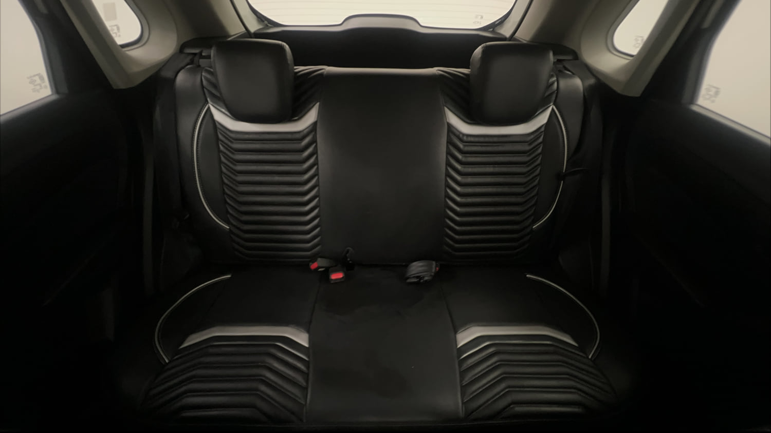 Used 2020 maruti-suzuki Vitara Brezza VXi Petrol Manual interior REAR SEAT CONDITION VIEW